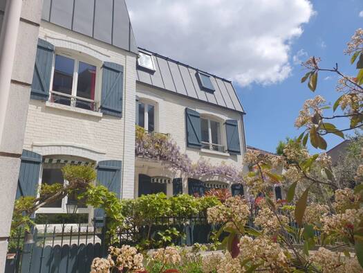 Maison de plain-pied à vendre 1 345 000 € 8 pièces 5 chambres 172 m² Chateau Ridel La Garenne-Colombes 92250