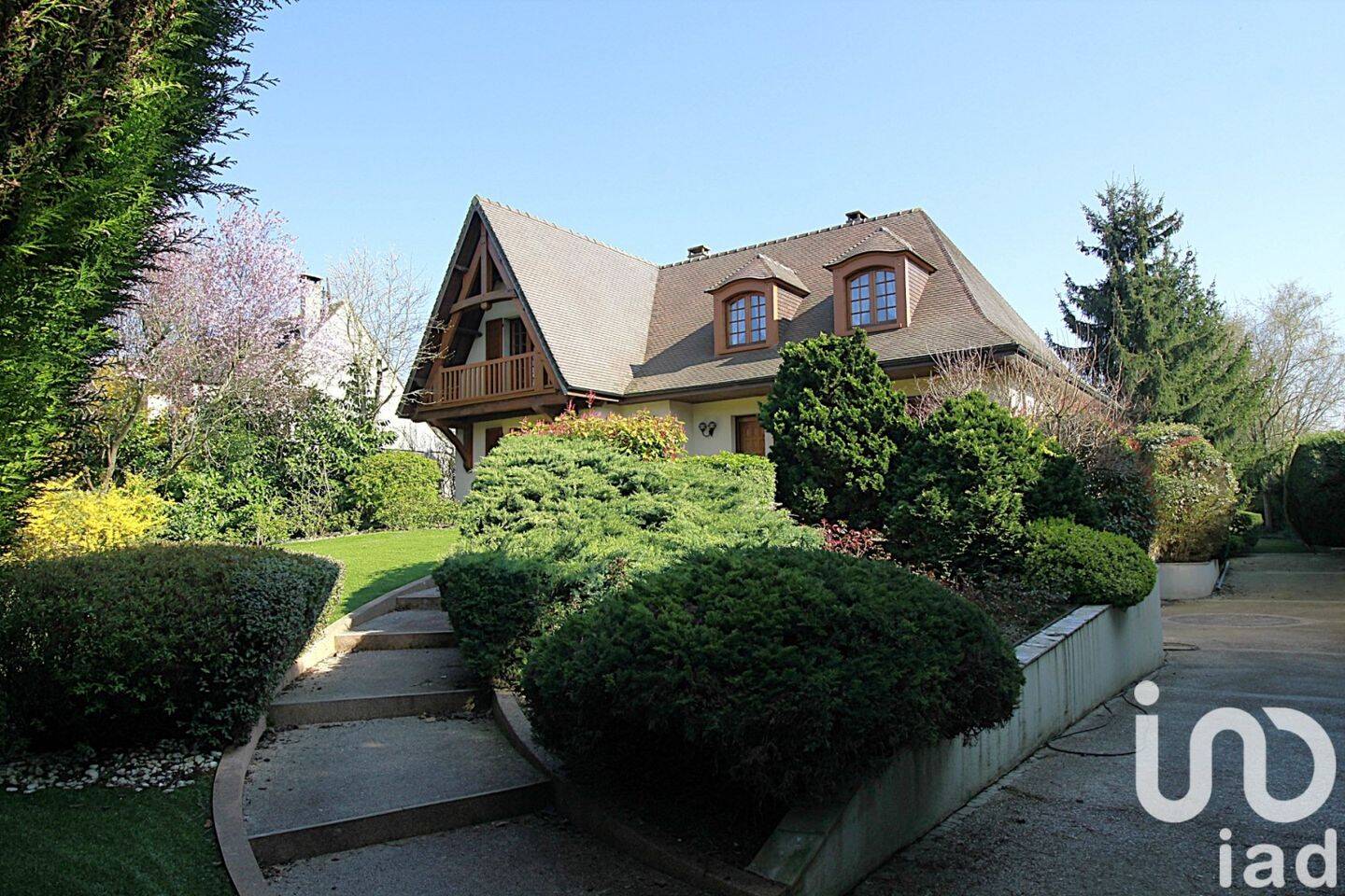 Maison à vendre, 185m², MANDRES LES ROSES