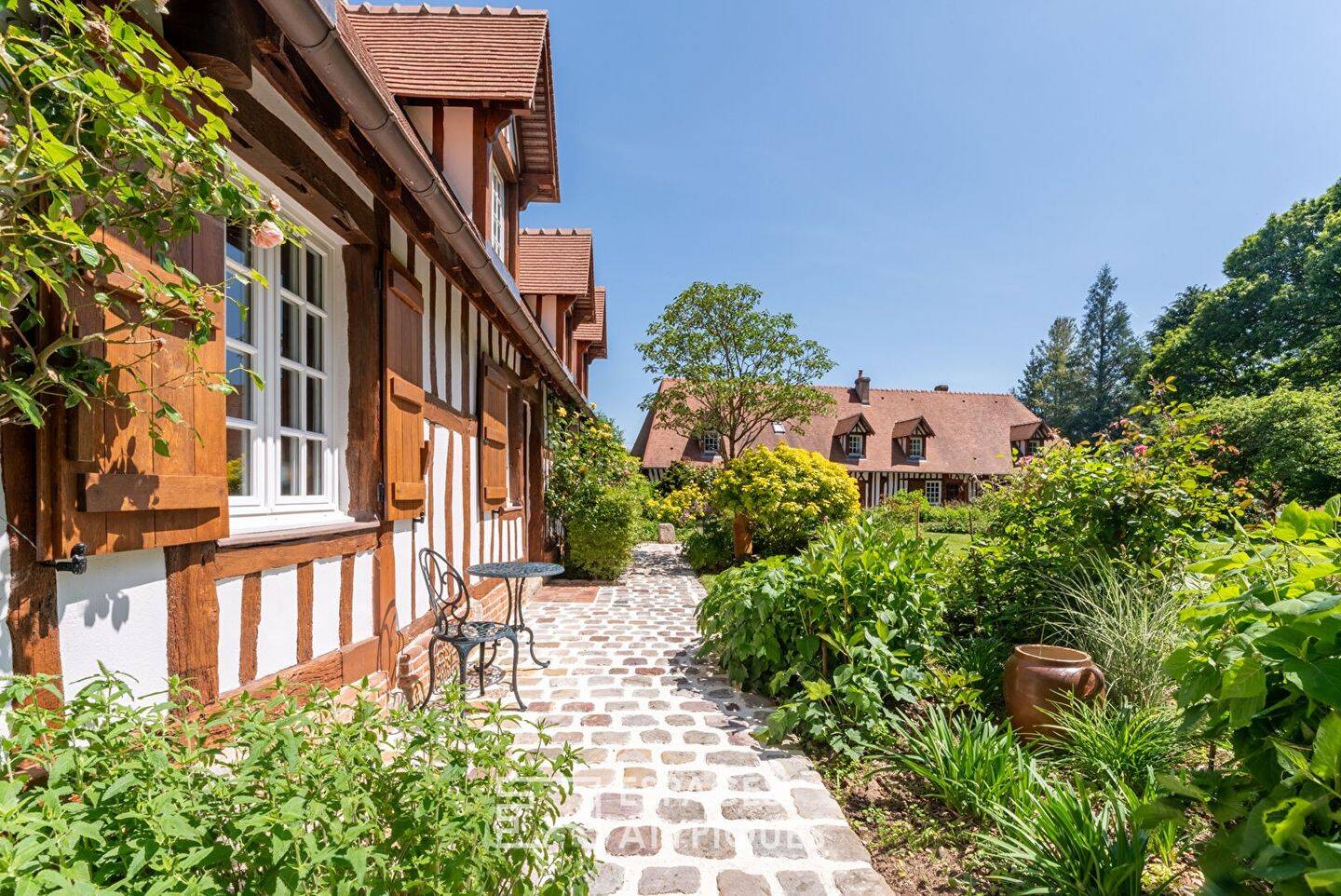 Maison à vendre, 379m², ISNEAUVILLE