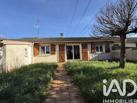 Maison de plain-pied à vendre 157 000 € 3 pièces 2 chambres 80,6 m² 360 m² de terrain Saint Eloi-Touffenet-Breuil-Mingot Poitiers 86000