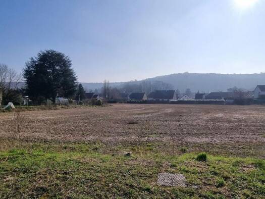 Terrain constructible à vendre 75 000 € 530 m² de terrain Nointel 60840