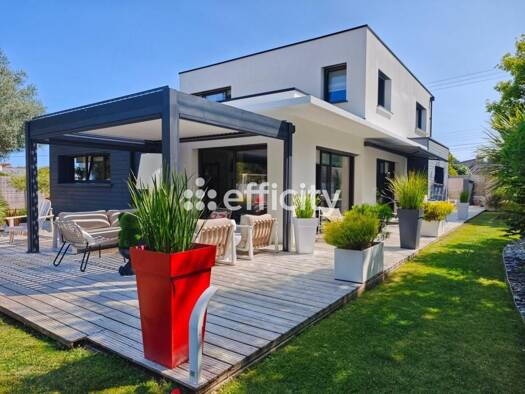 Maison à vendre 828 000 € 6 pièces 4 chambres 181 m² 1 264 m² de terrain Centre Cap Coz Fouesnant 29170