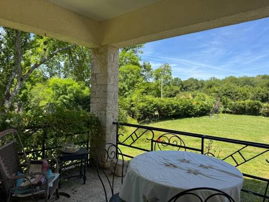 Maison à vendre 159 000 € 4 pièces 4 chambres 135 m² 1 425 m² de terrain Thenon 24210