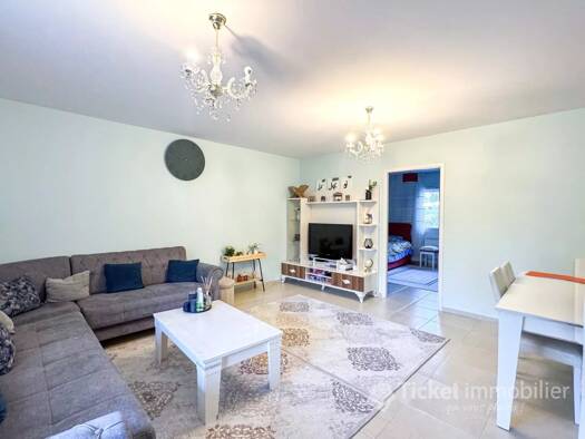 Appartement à vendre 189 000 € 4 pièces 3 chambres 85 m² 1er étage Cornebarrieu 31700