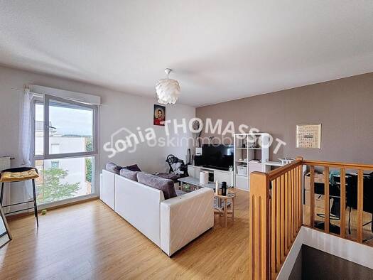 Duplex à vendre 243 000 € 3 pièces 2 chambres 66,7 m² Étage 3/3 Balzac Dijon 21000