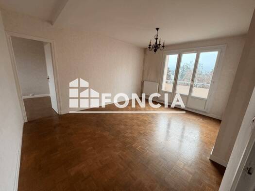 Appartement à louer 695 € 3 pièces 2 chambres 51,9 m² 5ème étage Montbernier Bourgoin-Jallieu 38300