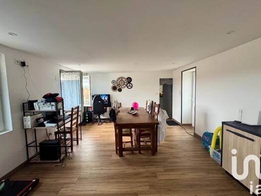 Maison à vendre 125 000 € 4 pièces 2 chambres 106 m² 1 330 m² de terrain Reignac 16360