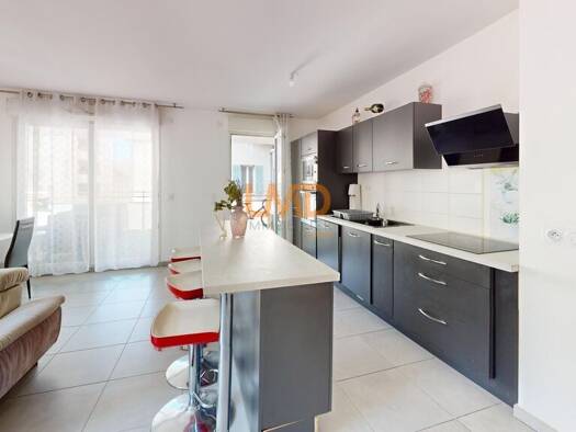 Appartement à vendre 315 000 € 4 pièces 3 chambres 86,13 m² Étage 1/5 La Blancarde Marseille 4ème arrondissement 13004