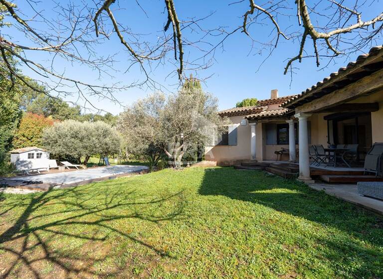 Maison à vendre 789 000 € 4 pièces 3<br/>chambres 128 m²<br/>superficie 1 100 m²<br/>terrain Nord Ouest Gardanne 13120