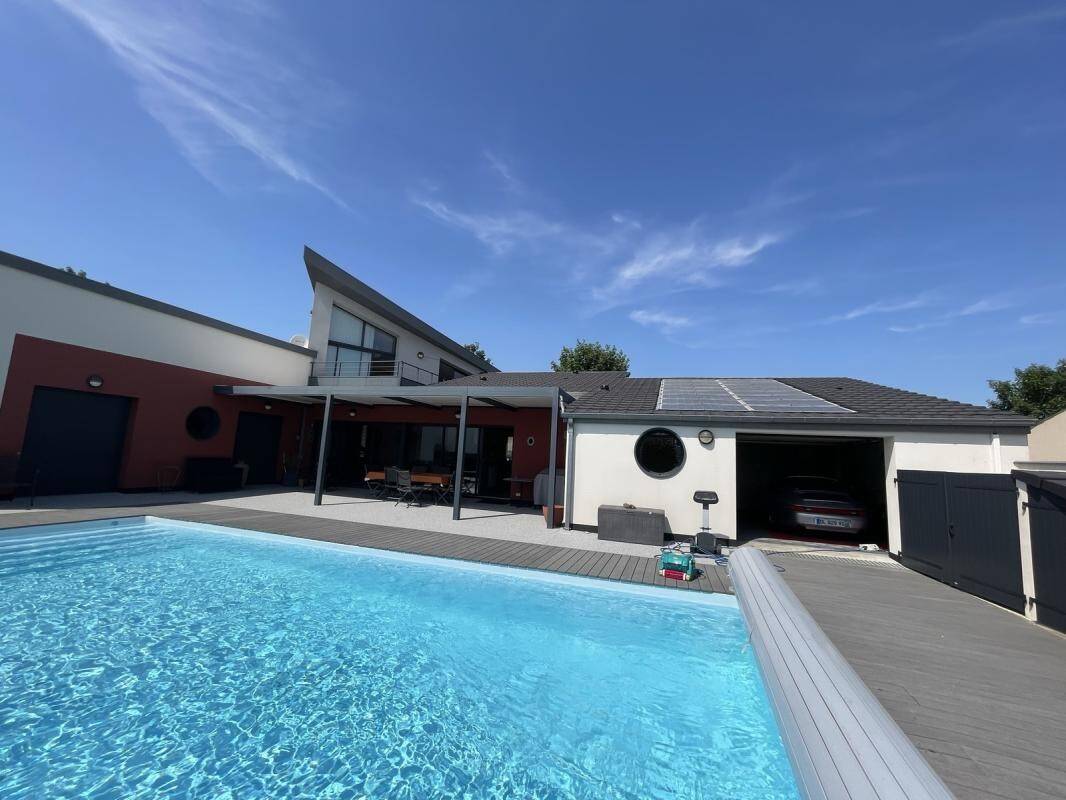 Maison à vendre, 175m², SAINT LAURENT DE LA PREE