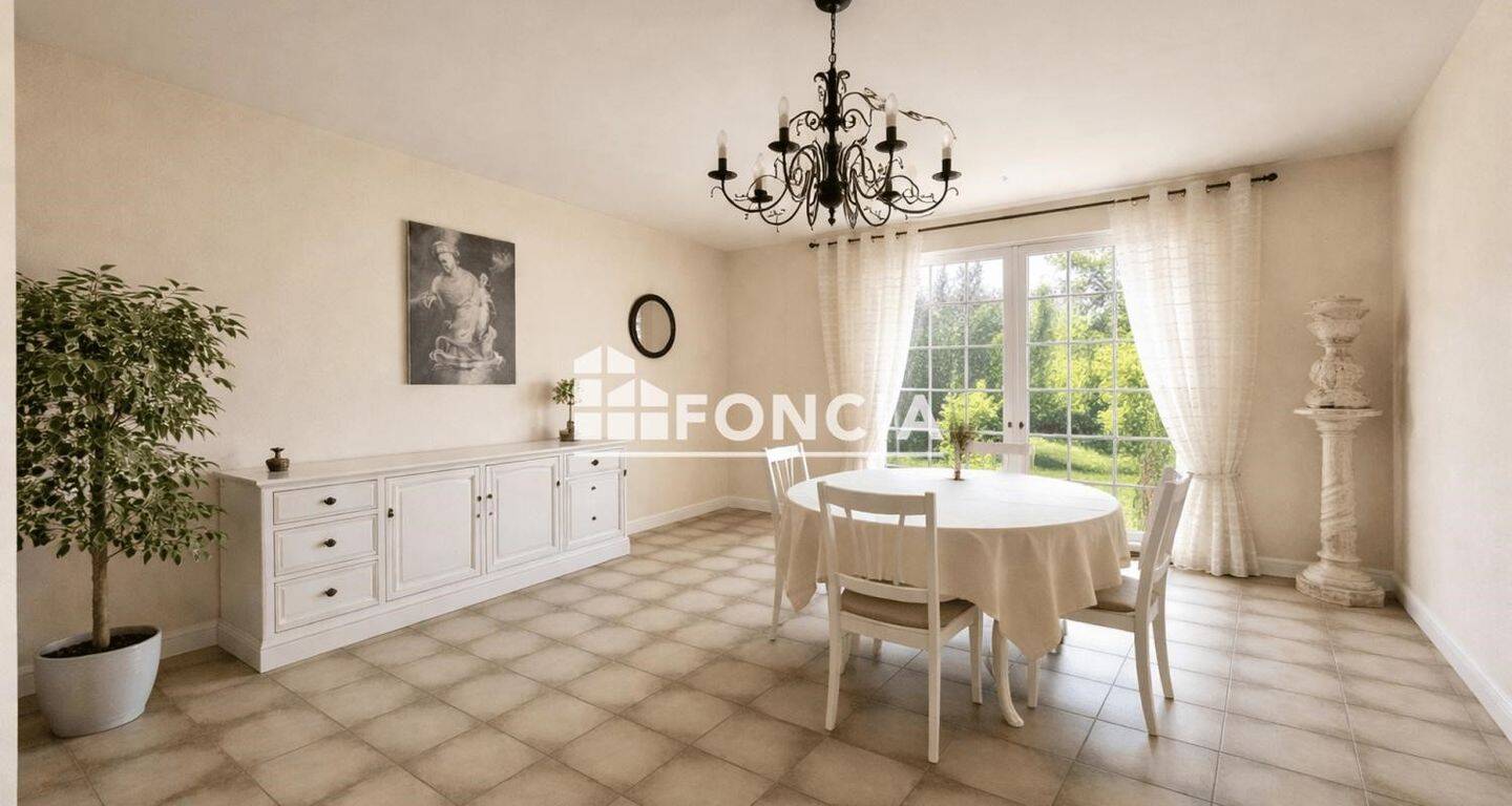 Maison à vendre, 120m², SAINTE ANASTASIE
