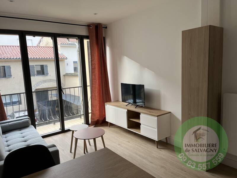 Maison à louer, 28m², LA TOUR DE SALVAGNY