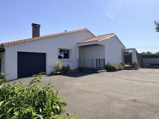 Maison à vendre 269 000 € 5 pièces 3 chambres 122 m² 2 000 m² de terrain Saint-Laurent-de-Cognac 16100