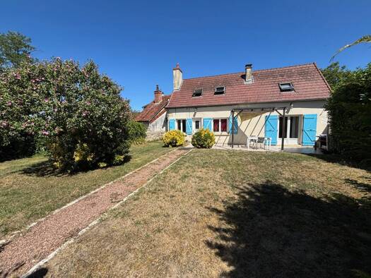 Maison à vendre 135 000 € 4 pièces 2 chambres 65 m² 556 m² de terrain Saint Eloi 58000