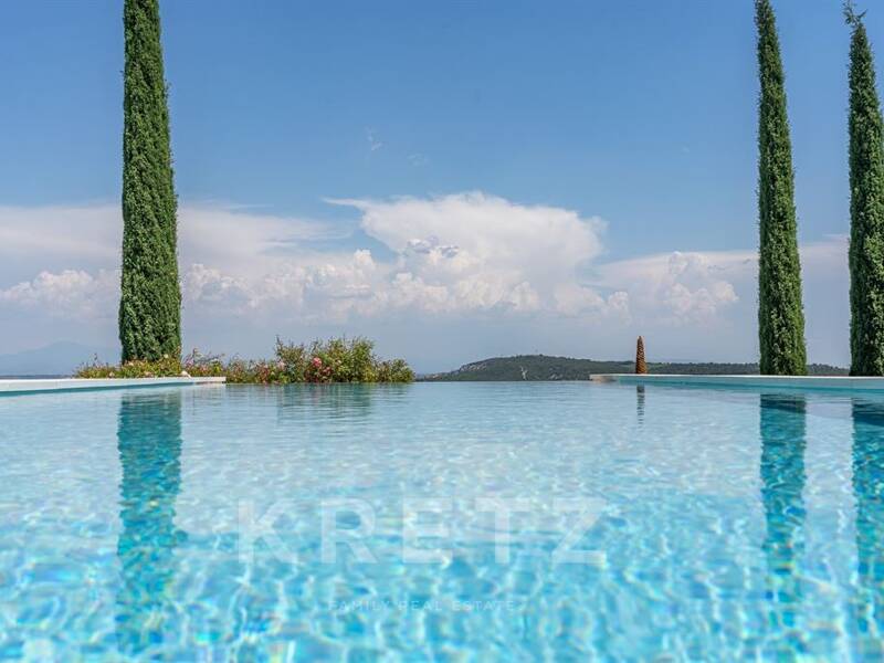 Maison à vendre, 250m², SAINT LAURENT DES ARBRES