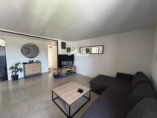 Appartement à vendre 130 000 € 3 pièces 2 chambres 62,6 m² Étage 2/2 Beaumont-Lès-Valence 26760