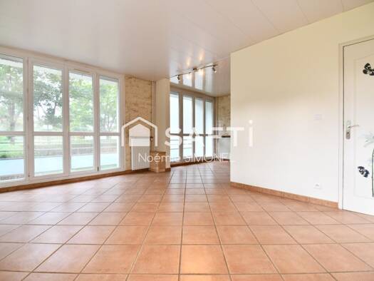 Appartement à vendre 199 000 € 4 pièces 2 chambres 82 m² Plaine de Balizy Chilly-Mazarin 91380