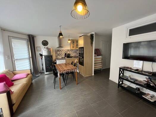 Appartement à vendre 74 900 € 3 pièces 2 chambres 62 m² RDC/2 Salbris 41300