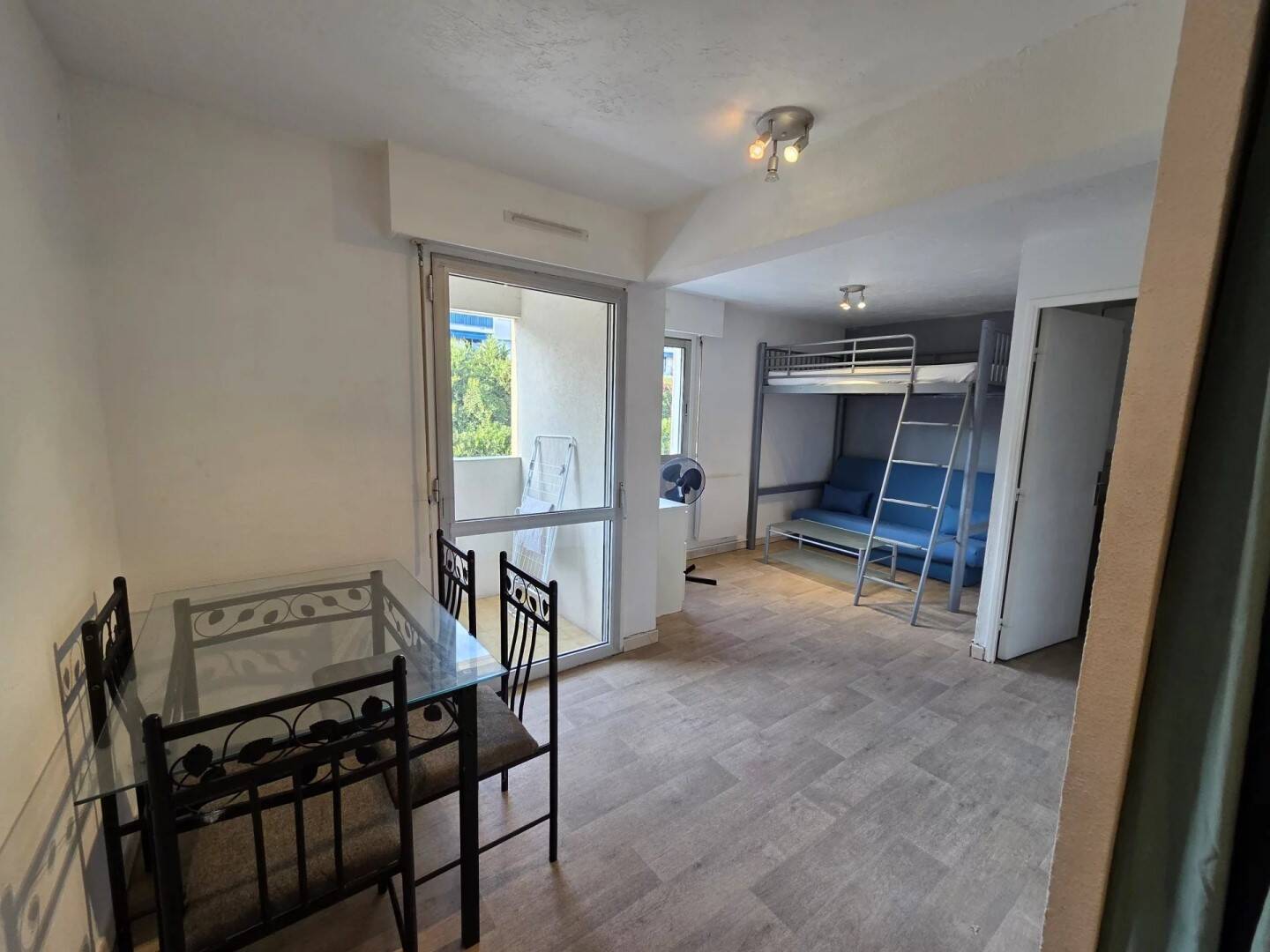 Maison à louer, 21m², ANTIBES