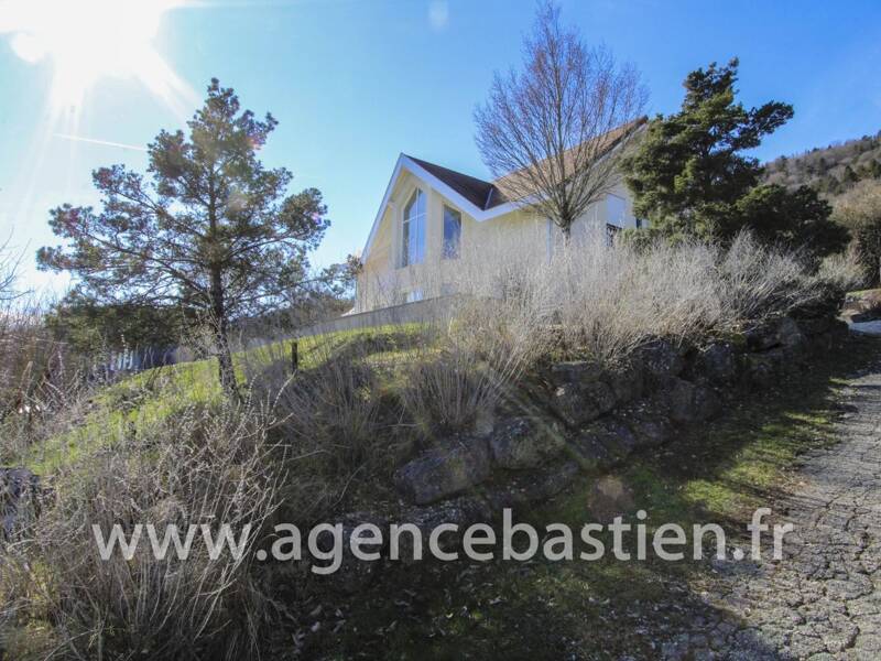 Maison à louer, 237m², ECHENEVEX