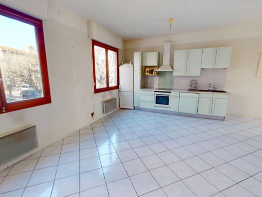 Appartement à vendre 120 000 € 2 pièces 1 chambre 50 m² Étage 1/1 Centre Ville Frontignan 34110