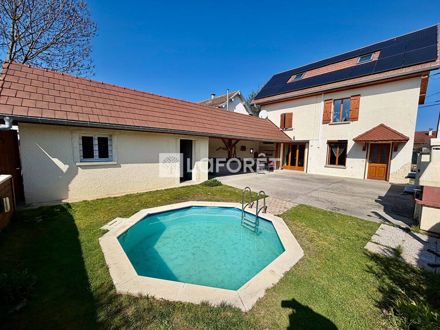 Maison à vendre, 107m², SAINT CLAIR DE LA TOUR