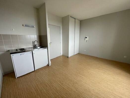 Appartement à louer 280 € 1 pièce 22,2 m² 2ème étage Nord La Souterraine 23300
