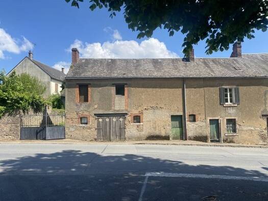 Maison à vendre 37 990 € 5 pièces 3 chambres 77 m² 332 m² de terrain Cluis 36340