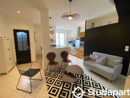 Colocation à louer 435 € 1 pièce 6 chambres 10 m² RDC Saint Pierre Croix 59170