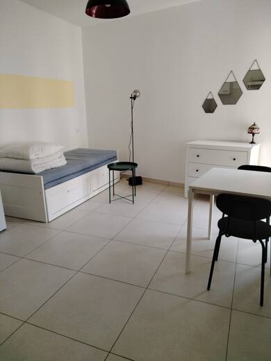 Appartement à louer 395 € 1 pièce 20 m² 1er étage Hôtel de Ville Vichy 03200