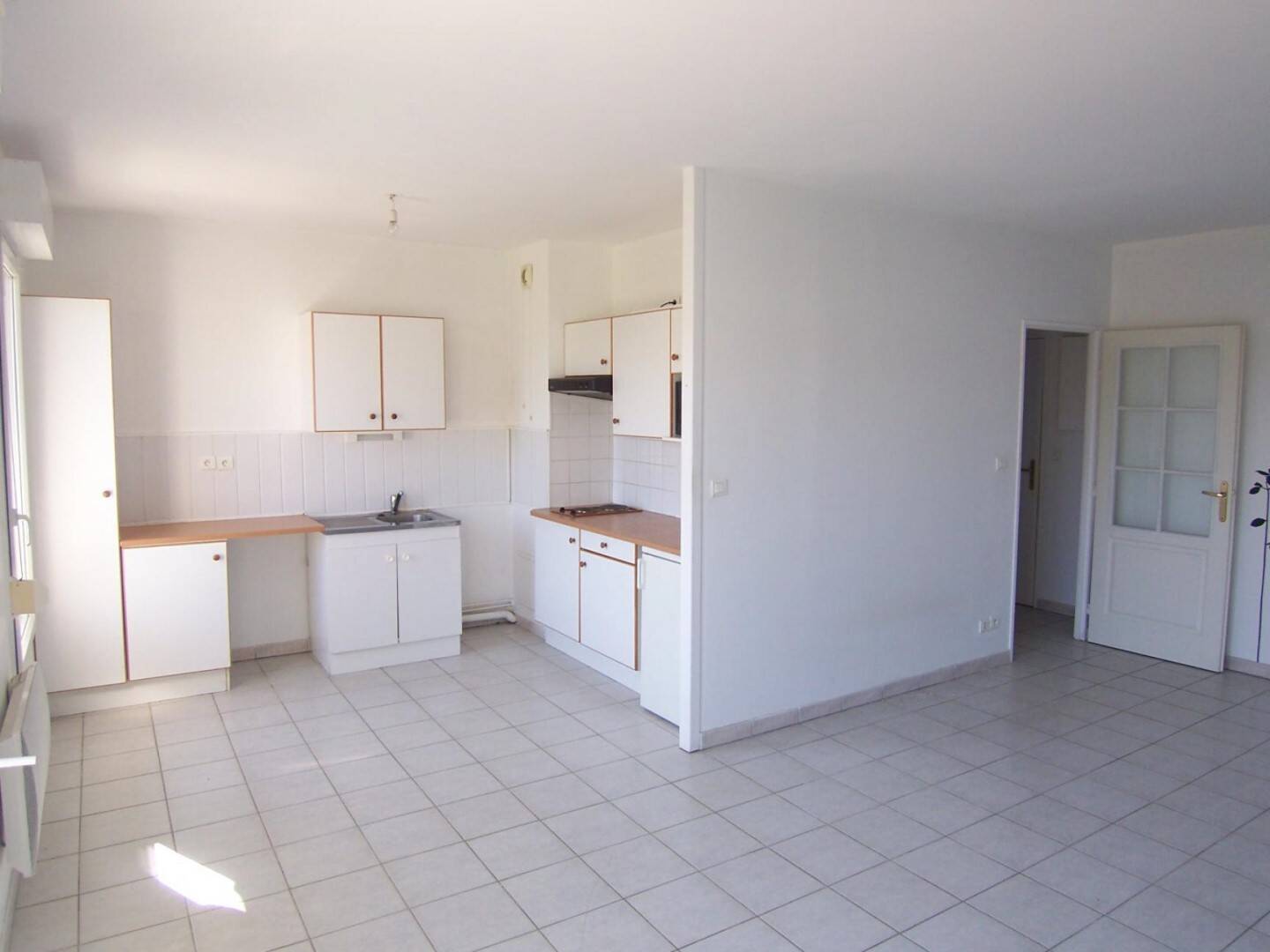 Maison à louer, 36m², LA TOUR DE SALVAGNY