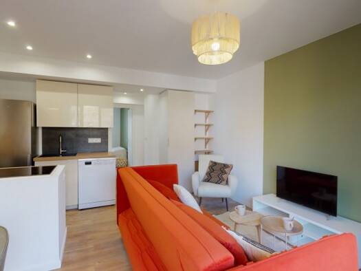 Appartement à louer 425 € 5 pièces 4 chambres 83 m² 4ème étage Belle de Mai Marseille 3ème arrondissement 13003