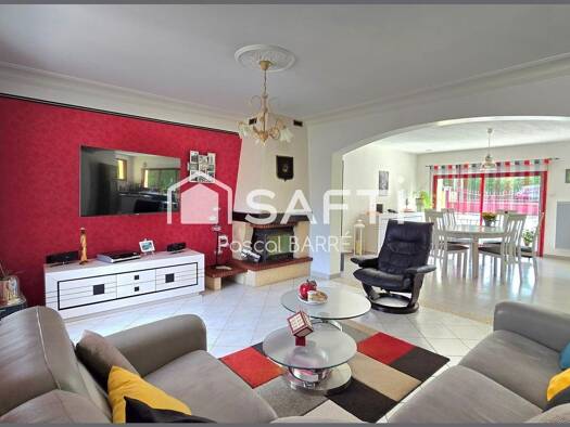 Maison à vendre 299 900 € 5 pièces 3 chambres 121 m² 2 575 m² de terrain Saint-Julien-des-Landes 85150