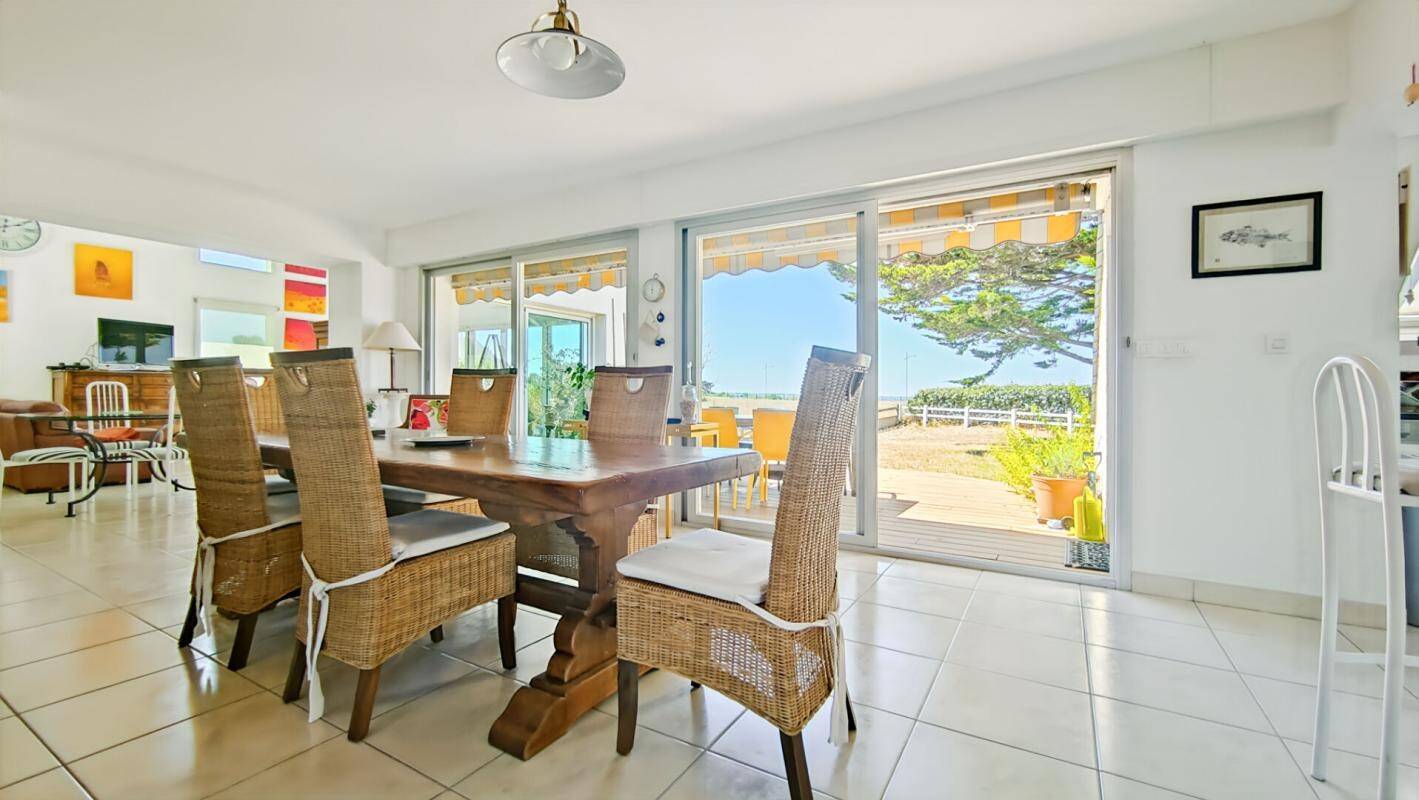 Maison à vendre, 180m², LA TURBALLE