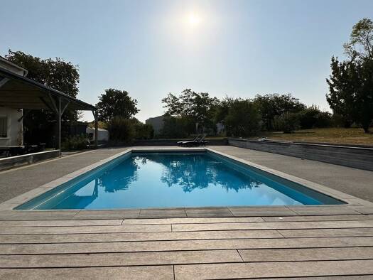 Maison à vendre 548 000 € 10 pièces 1 chambre 307 m² 2 033 m² de terrain Andilly 17230