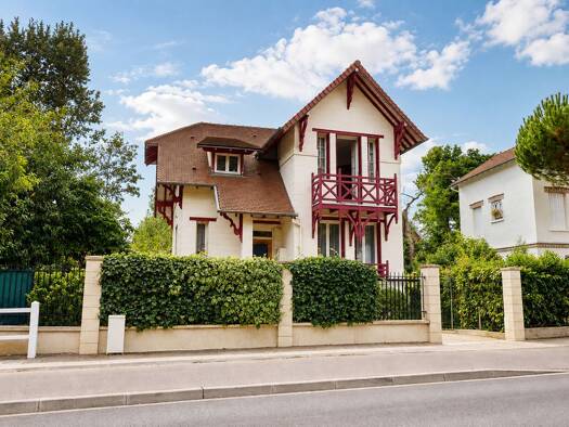 Maison à vendre 864 000 € 5 pièces 3 chambres 104 m² 209 m² de terrain Lac Inferieur Le Vésinet 78110