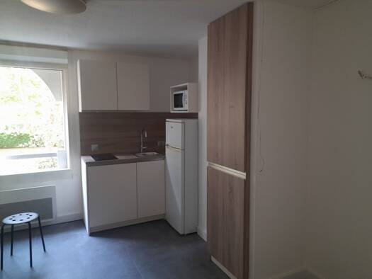 Appartement à louer 760 € 2 pièces 1 chambre 30 m² 1er étage La Grande Motte 34280