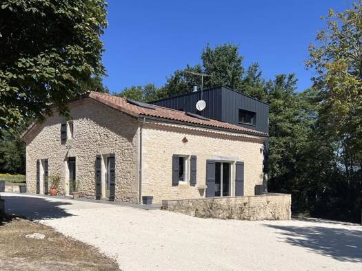 Maison à vendre 367 500 € 5 pièces 3 chambres 154,5 m² Saint-Clar 32380