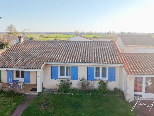 Maison de plain-pied à vendre 288 070 € 5 pièces 4 chambres 116 m² 1 300 m² de terrain Saint-Magne-de-Castillon 33350