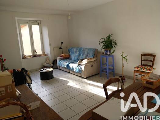 Immeuble à vendre 163 000 € 241 m² Saint-Victurnien 87420