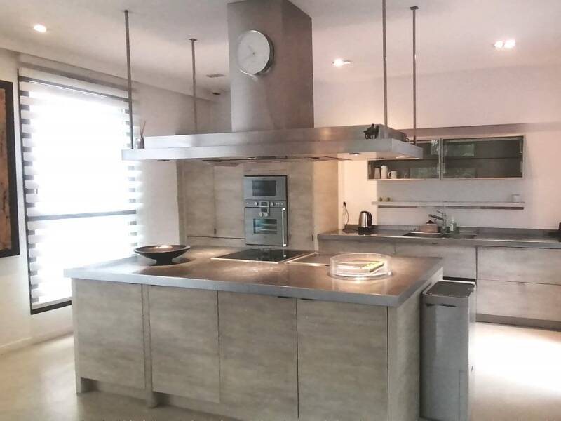 Maison à louer, 465m², PARIS 15E