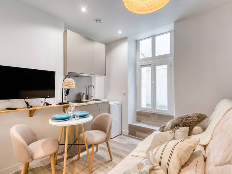 Maison à louer, 12m², PARIS 20E