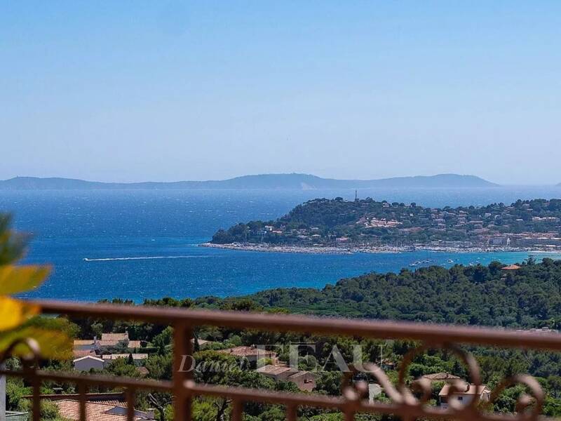 Maison à vendre, 230m², LA CROIX VALMER
