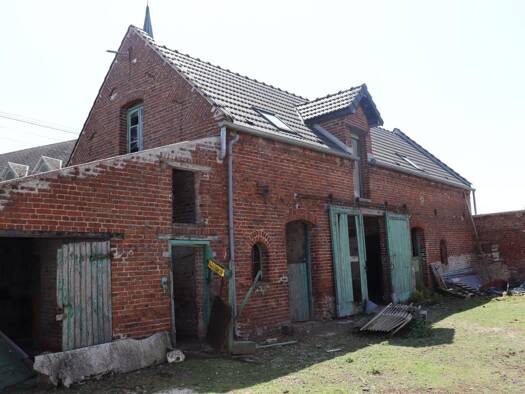 Maison à vendre 128 400 € 370 m² 750 m² de terrain disponible dès maintenant Cambrai 59400