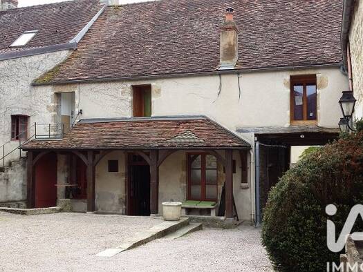 Maison de ville à vendre 260 000 € 7 pièces 7 chambres 395 m² 1 035 m² de terrain Ancien Semur-en-Auxois 21140
