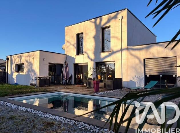 Maison à vendre, 211m², LA ROCHE SUR YON