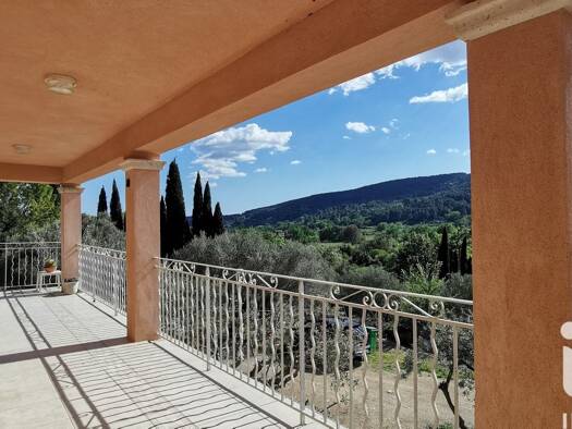 Maison de plain-pied à vendre 450 000 € 5 pièces 4 chambres 150 m² 5 685 m² de terrain Montferrat-Malmont Draguignan 83300