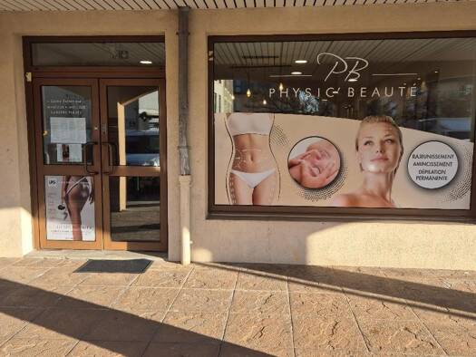 Local commercial à louer 1 209 € Bellignat 01100