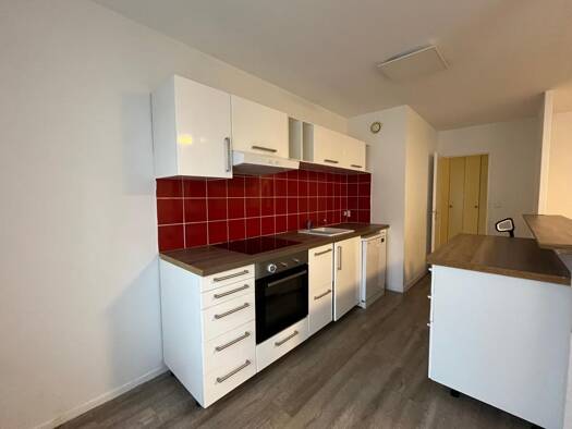 Appartement à louer 1 150 € 4 pièces 3 chambres 77 m² 2ème étage Ile de France Les Ulis 91940