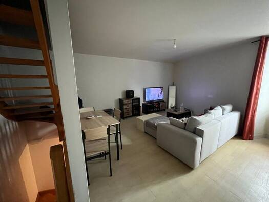 Immeuble à vendre 155 875 € 176 m² Coulonges-sur-l'Autize 79160
